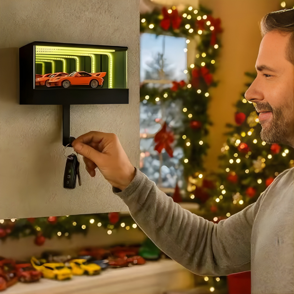 RacerBox™ – Beleuchteter Mini Autogaragen Schlüsselanhänger Halter