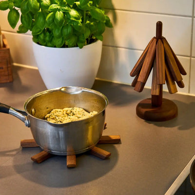 Trivetree™ - Handgefertigter Untersetzer Aus Holz