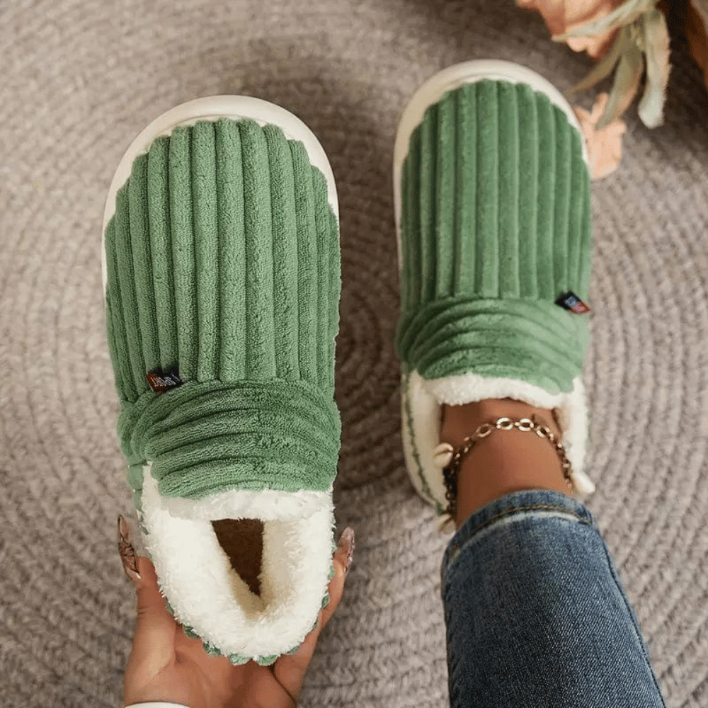 ThermaCloud™ – Wolkenweiche Unisex Hausschuhe