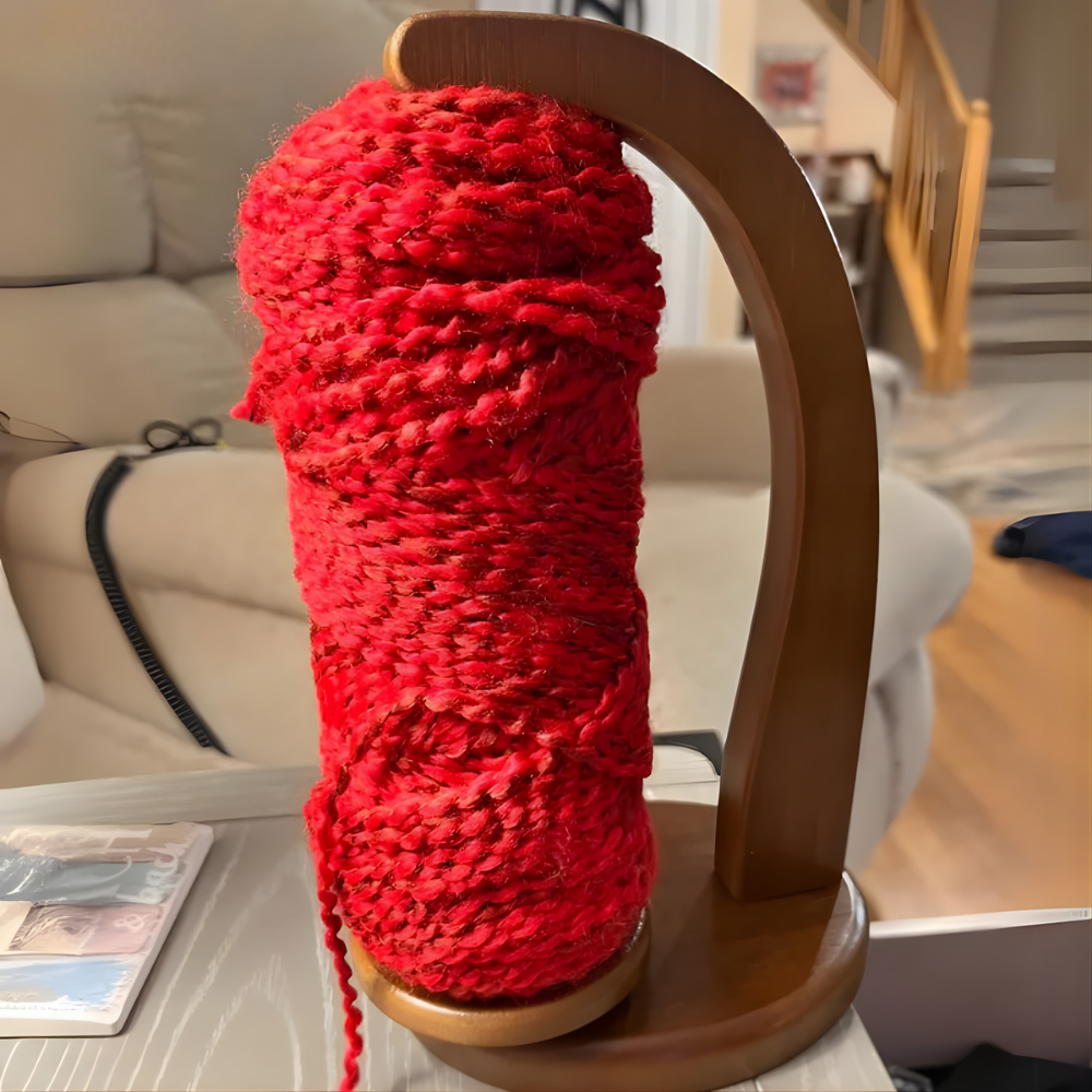 TwirlWeave™ – Verhedderungsfreier 360° Garn Organizer