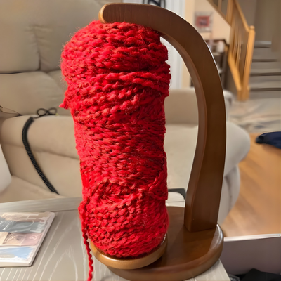 TwirlWeave™ – Verhedderungsfreier 360° Garn Organizer