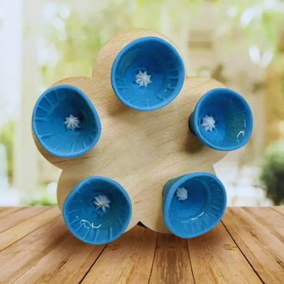Buzzlet™ – Von Blumen inspirierte Wasserquelle für Bestäuber