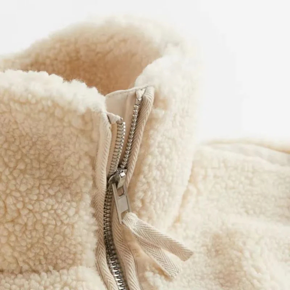 Ninna™ – Damen Cozy Chic Plüschjacke