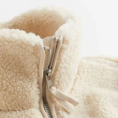 Ninna™ – Damen Cozy Chic Plüschjacke