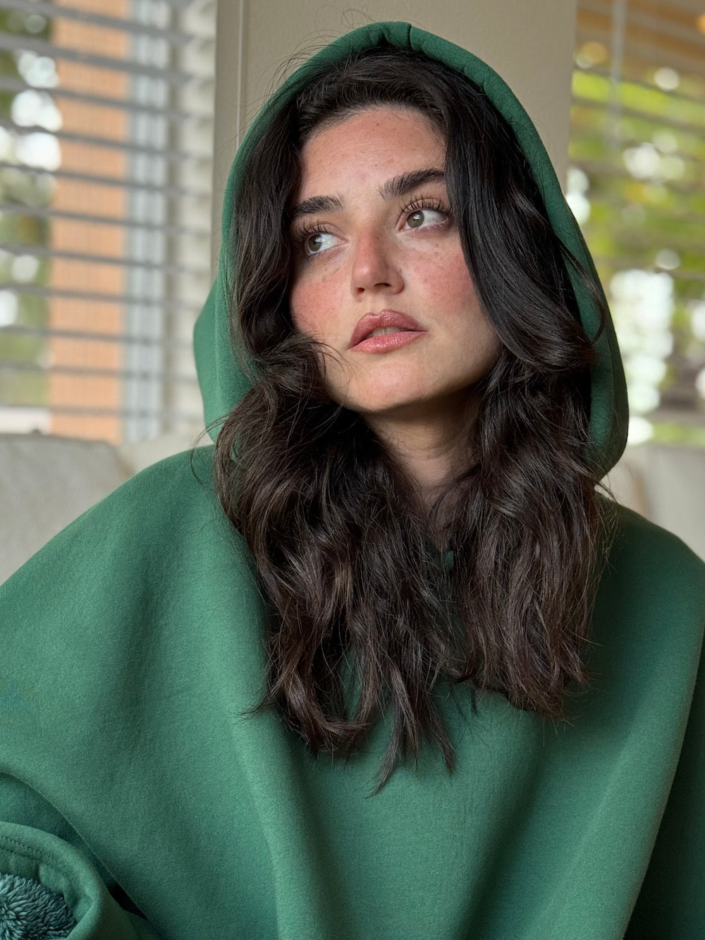 HearthHug™ – Weiche Kapuzendecke