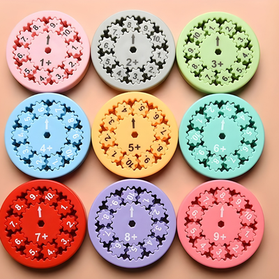 SpinSum™ – 9-teiliges Mathe Fidget Spinner Set
