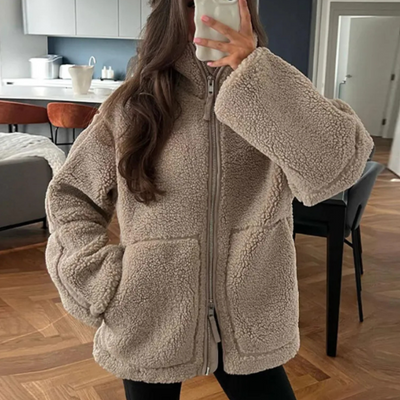 Ninna™ – Damen Cozy Chic Plüschjacke