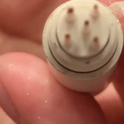 GlowDots™ – Natürlicher Tragbarer Sommersprossenstempel
