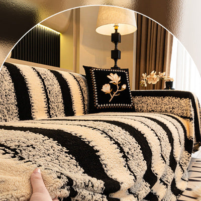 VelvaNest™ – Rutschfester Premium Plüsch Sofabezug