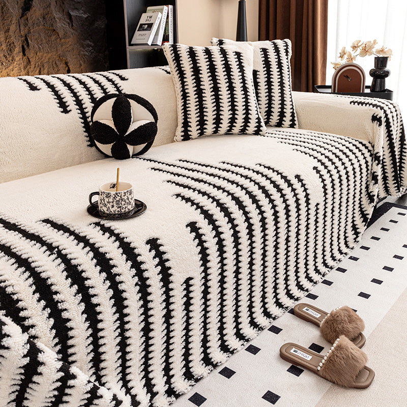 VelvaNest™ – Rutschfester Premium Plüsch Sofabezug